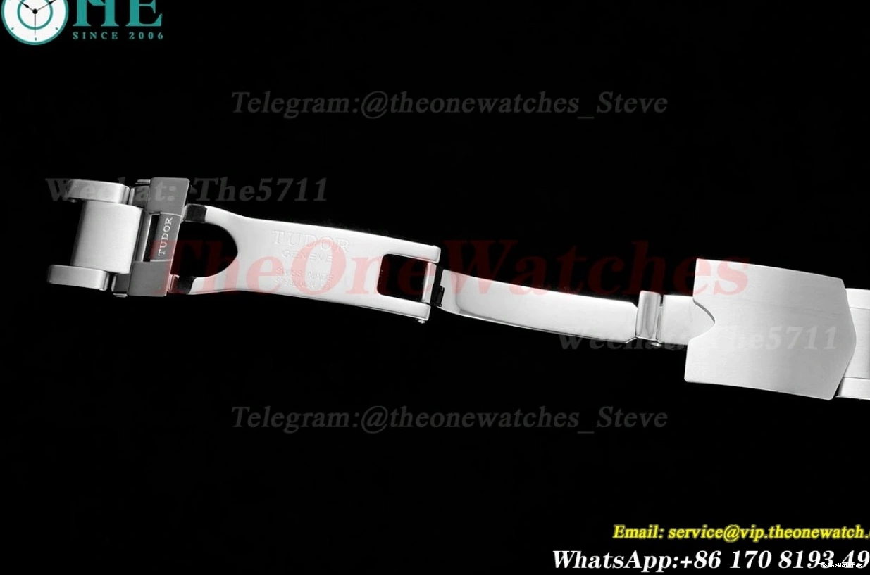 V4 Black KRF Dot Black 36mm SS SS Bay Heritage A2824 0127